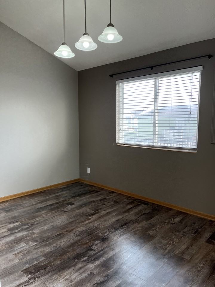 7517 N 285th Avenue Cir #7517 - Photo 3 of 12