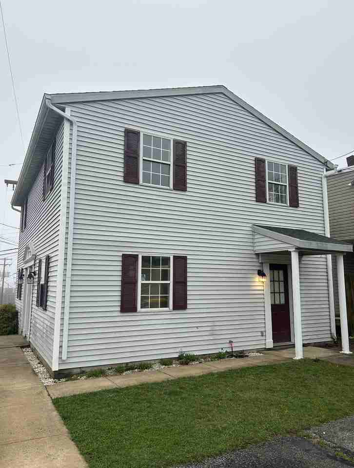 20 S Pine St #B - Photo 2 of 2