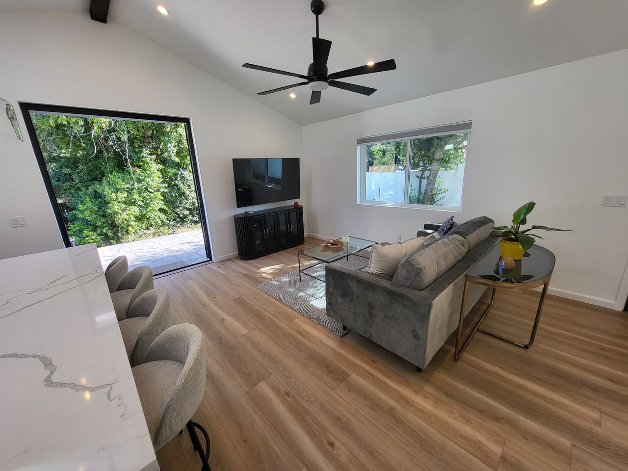 409 Rancho Rd #NA - Photo 7 of 18