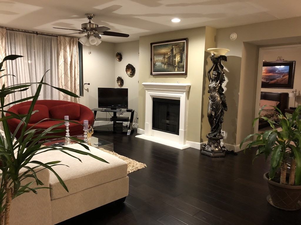 1430 Colby Avenue #205 - Photo 4 of 10