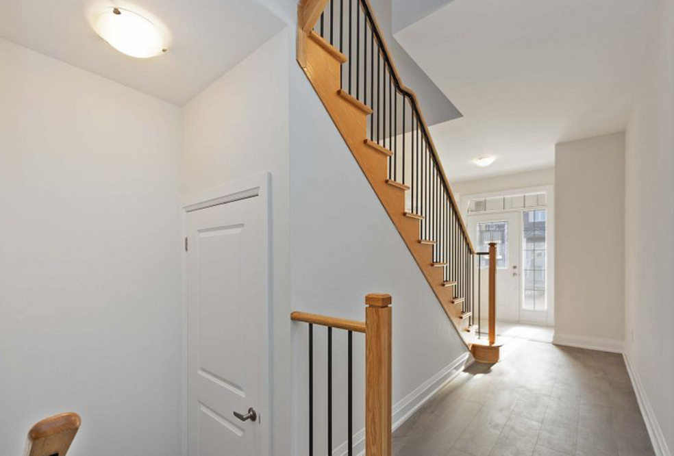 142 Seguin Street - Photo 4 of 20