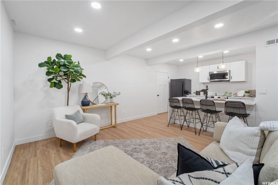 5590 S Edgewood Dr - Photo 4 of 9