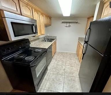 5740 S St #12 - Photo 5 of 10