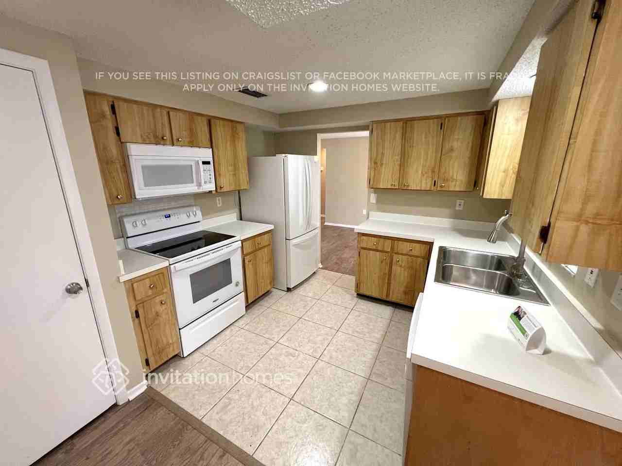 1240 Waterside Ln - Photo 4 of 16