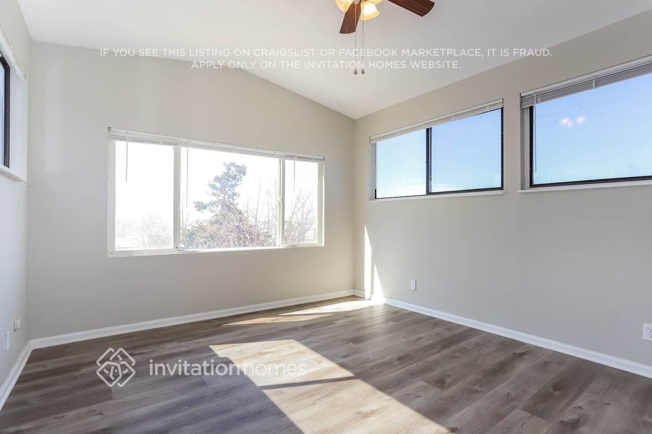 3993 S Pitkin Way - Photo 7 of 15