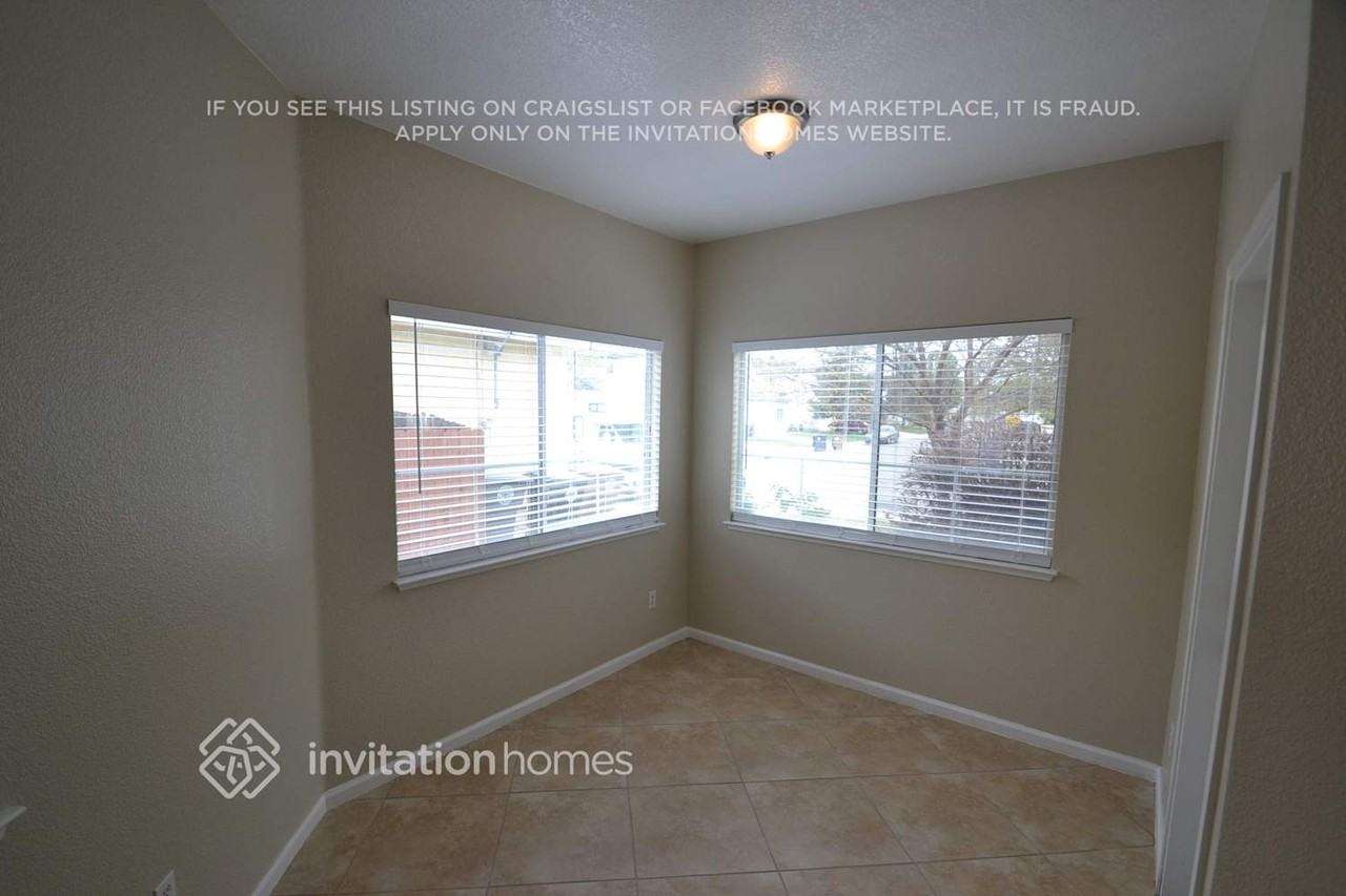 5523 Adobe Spring Way - Photo 5 of 11