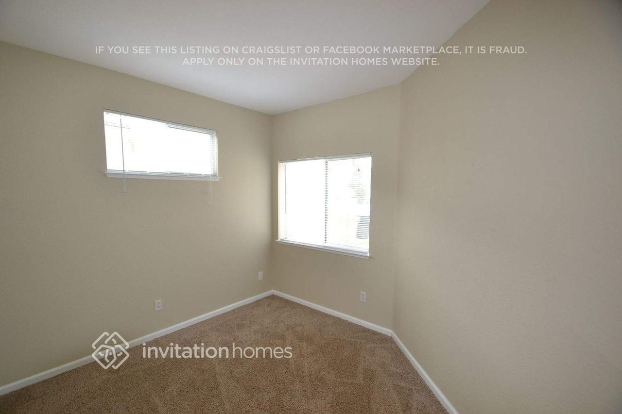 5523 Adobe Spring Way - Photo 7 of 11