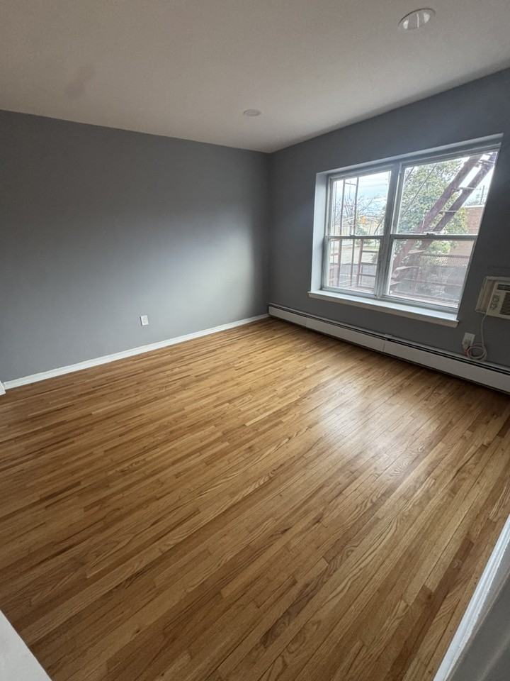 181 River Rd - Photo 2 of 13