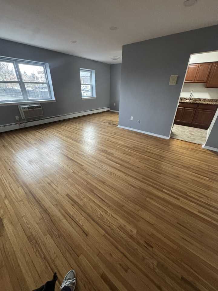181 River Rd - Photo 4 of 13