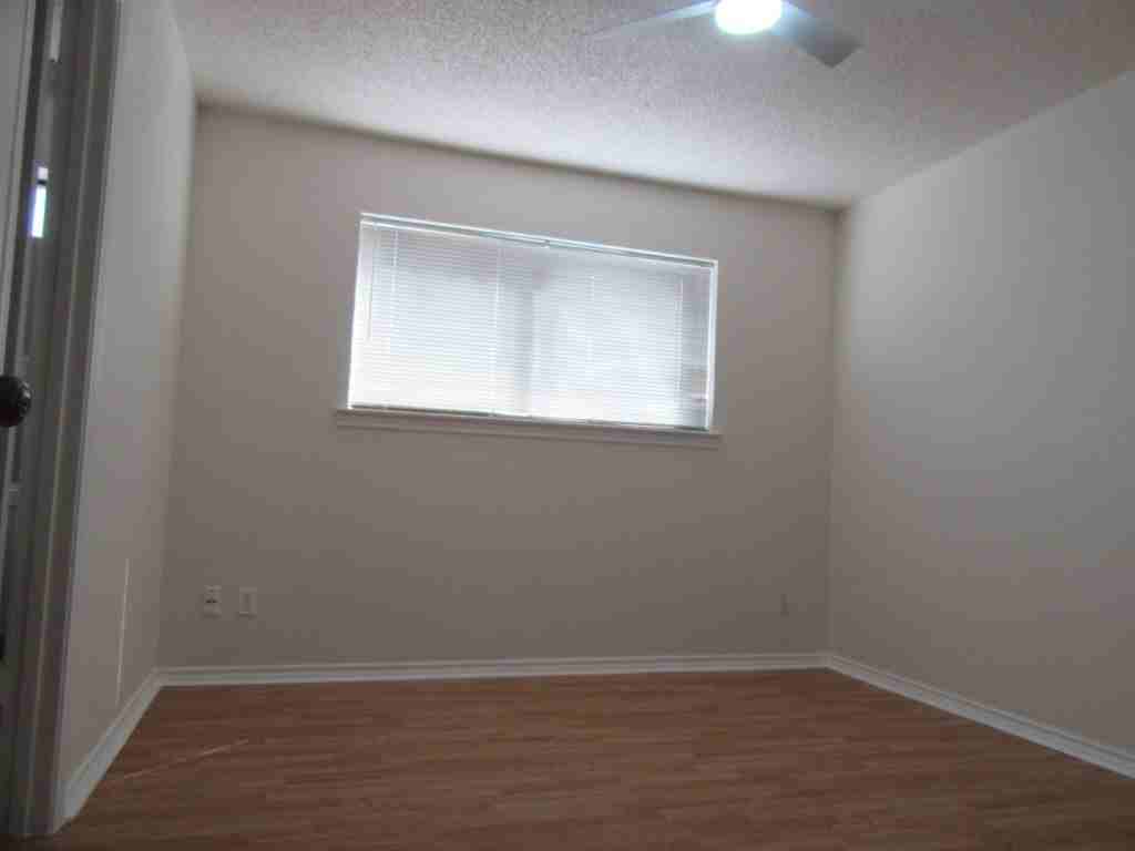 808 Woodway Ln #NA - Photo 6 of 11