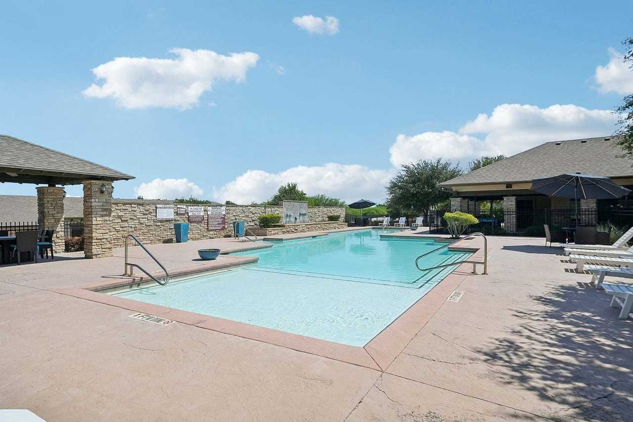 Arroyo Seco Villas - Photo 2 of 15