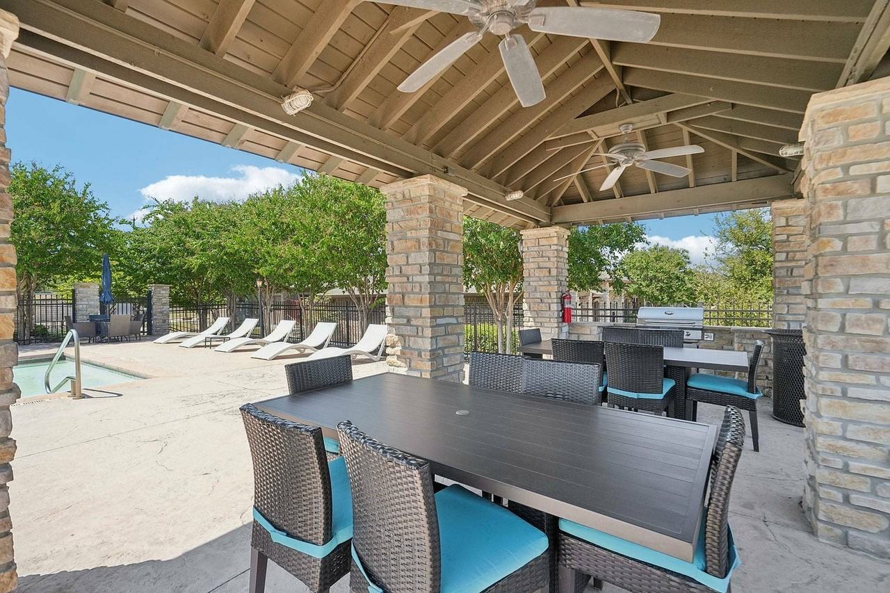 Arroyo Seco Villas - Photo 7 of 15