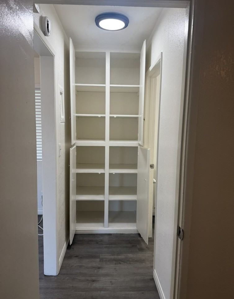 127 N 13th Ave #A - Photo 5 of 9