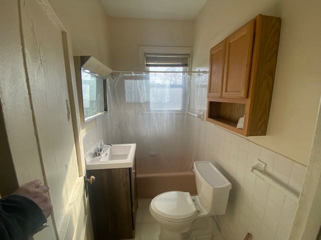 618 5th St S #6 - Photo 4 of 8