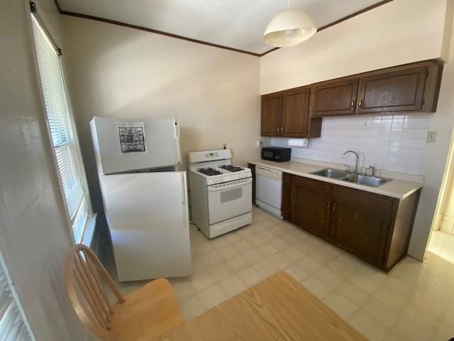 618 5th St S #6 - Photo 6 of 8
