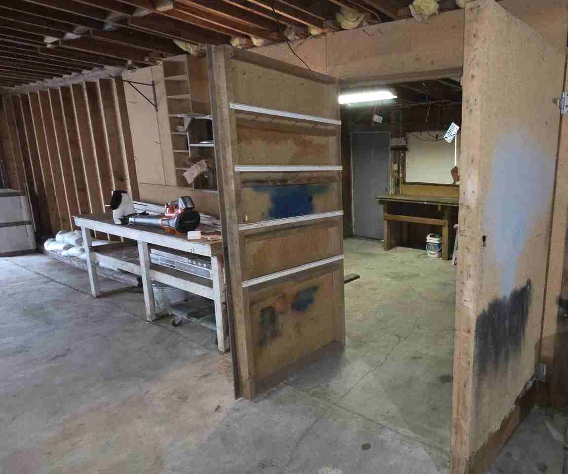 100 South Davies RoadStorage Building #1 - Photo 3 of 9