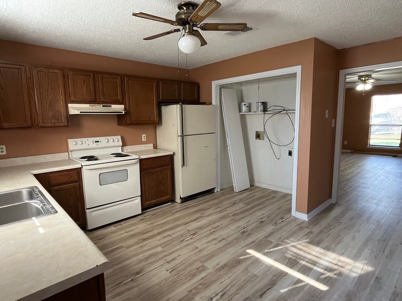 107 Almond Cv #A - Photo 5 of 11