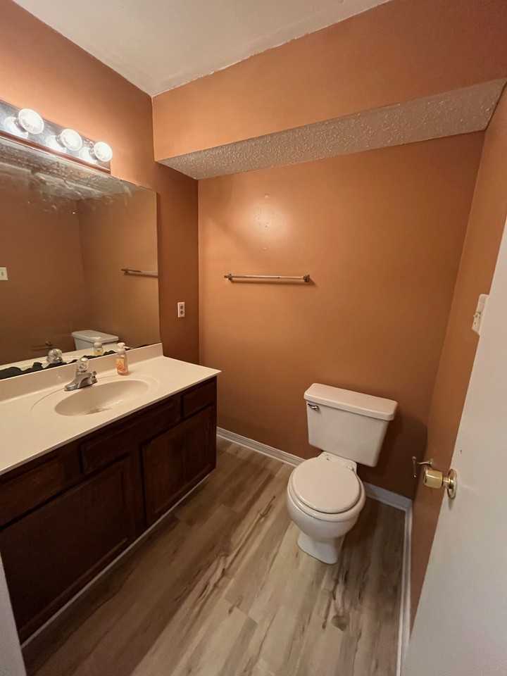 107 Almond Cv #A - Photo 6 of 11