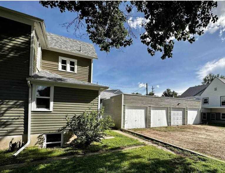 2120 Russell Avenue - Photo 2 of 10