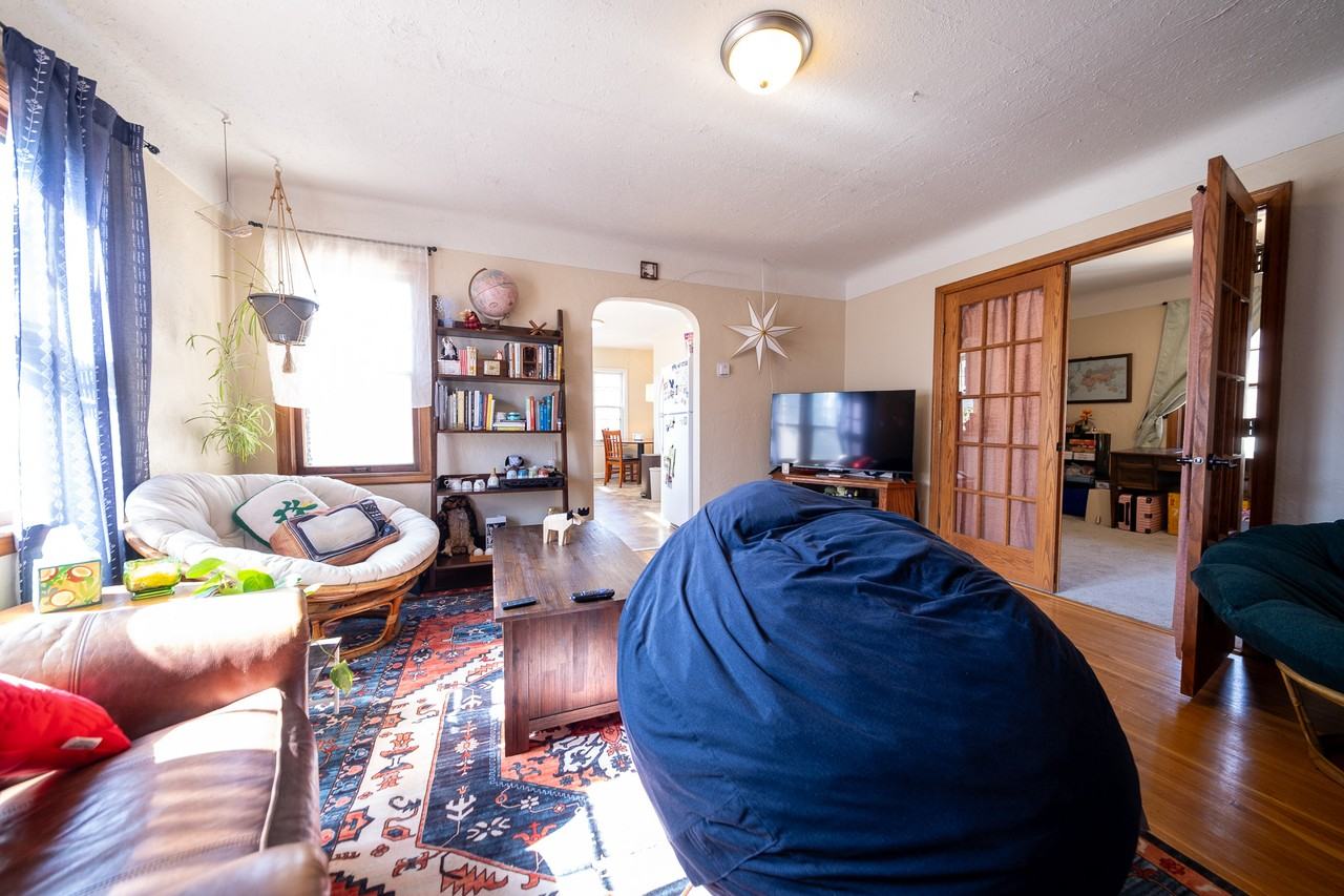4013 Quail Ave N #1 - Photo 3 of 23
