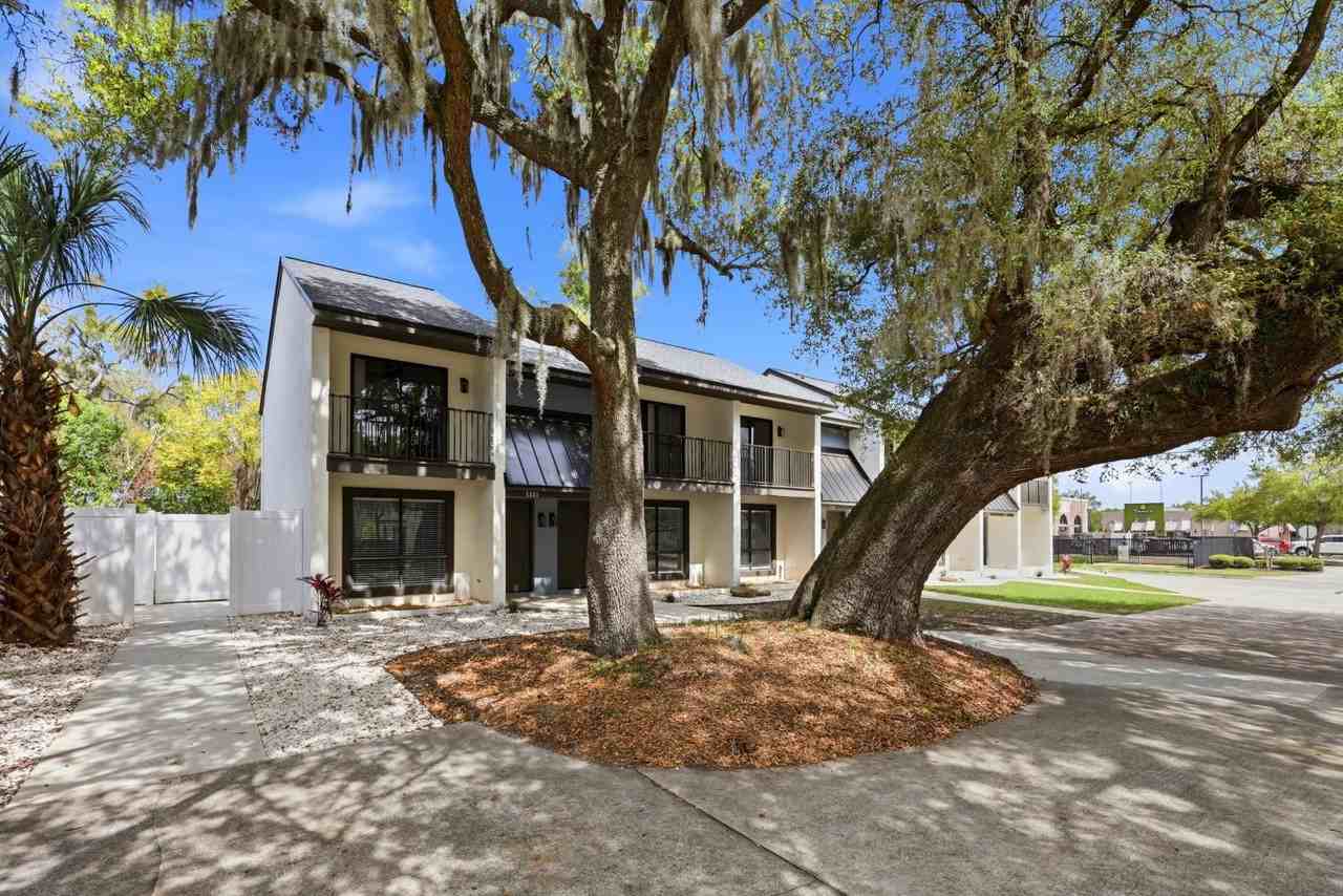 Cedar Townhouses - Photo 4 of 10