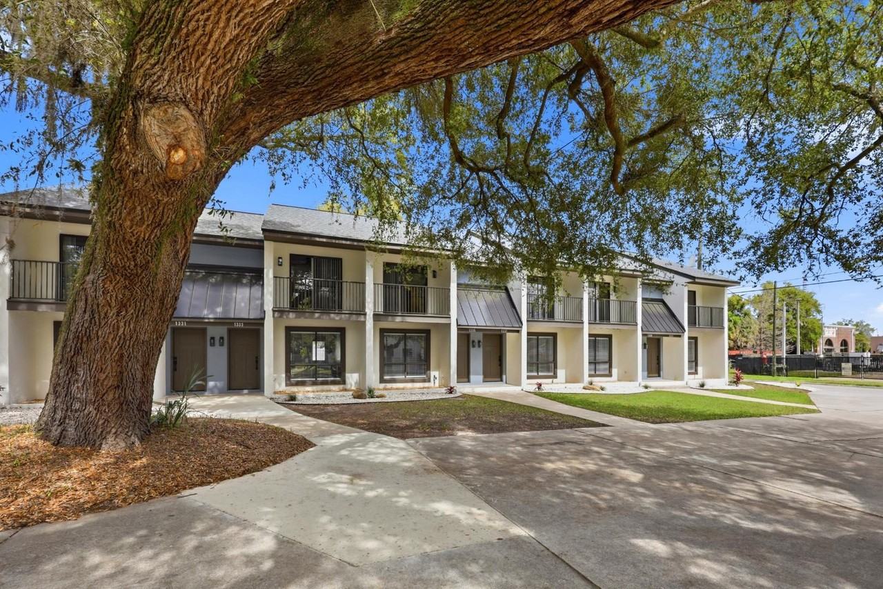 Cedar Townhouses - Photo 5 of 10