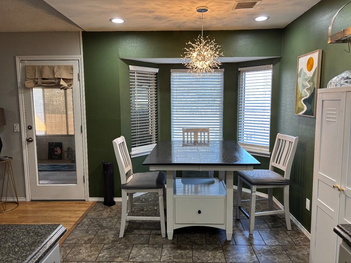 3114 S Maple Pl #1 - Photo 5 of 12