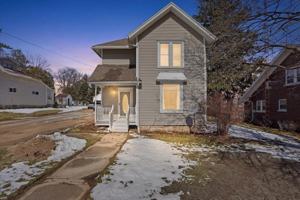 featured image of 626 E High St