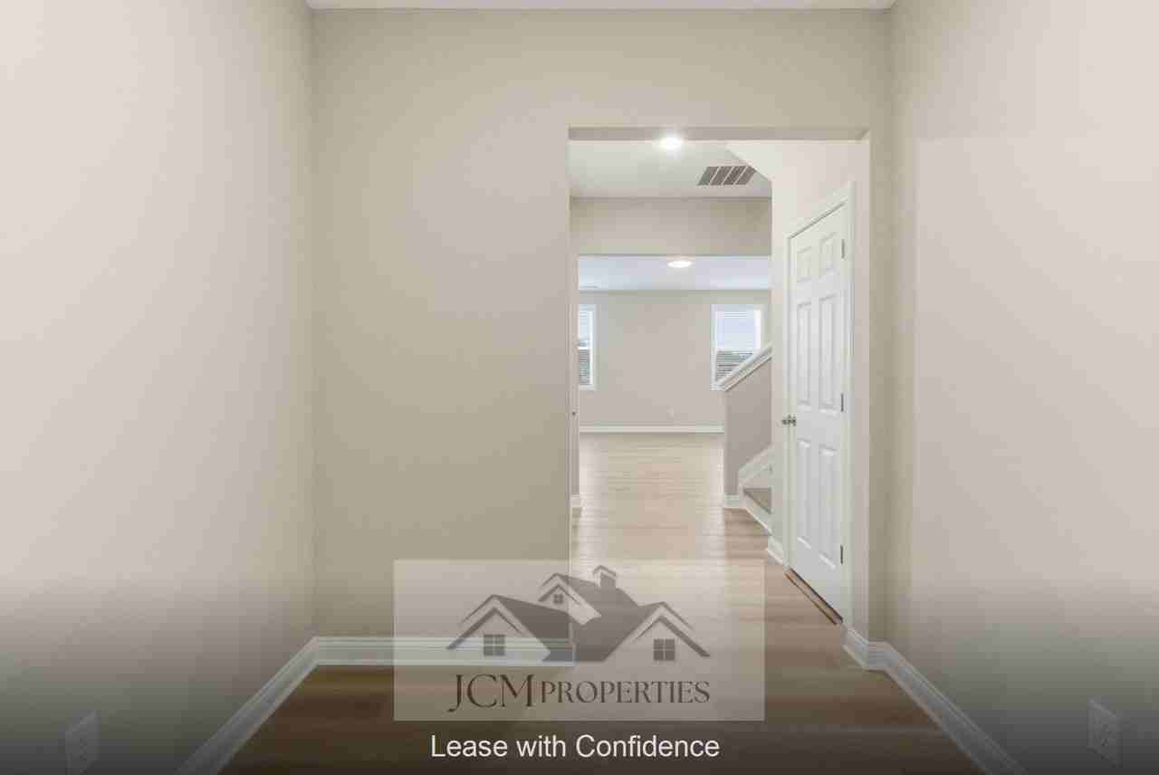 108 Lambert Fld - Photo 7 of 11