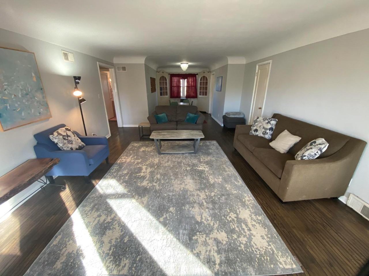 106 W 20th St - Photo 4 of 20