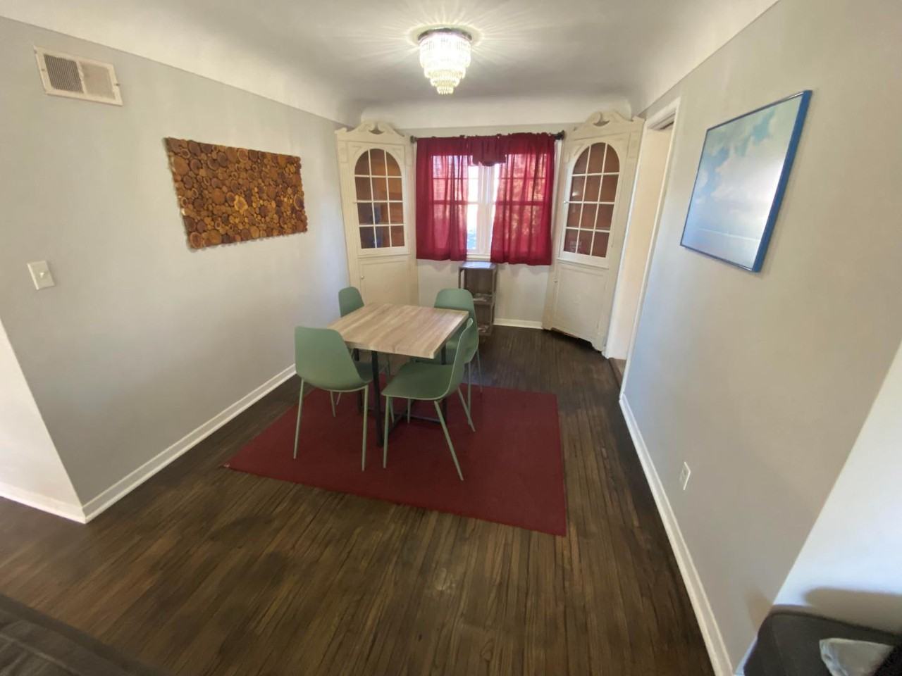 106 W 20th St - Photo 5 of 20