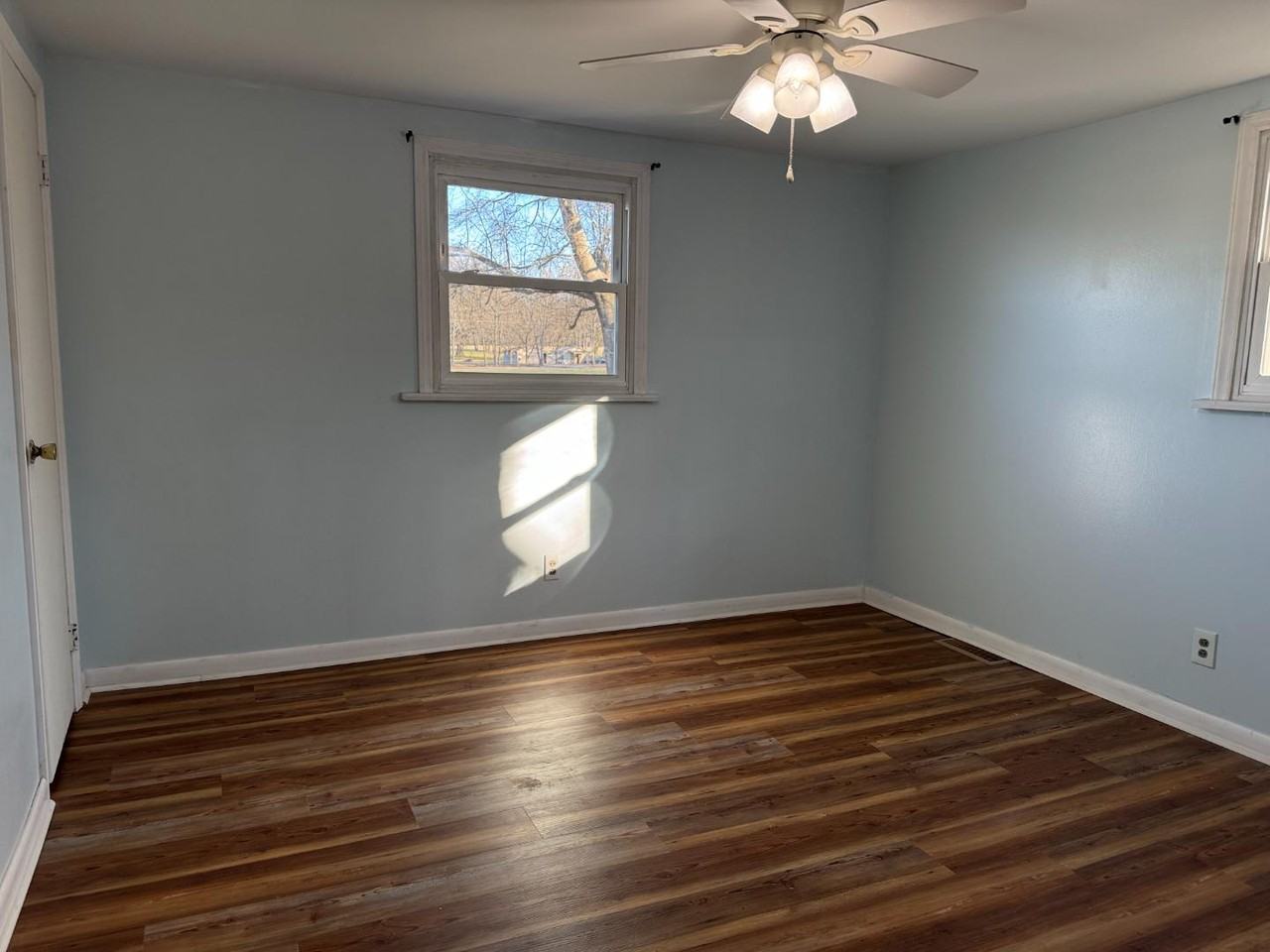 2516 Hinson Rd - Photo 4 of 20