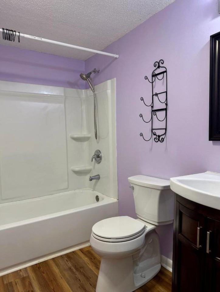 2516 Hinson Rd - Photo 7 of 20