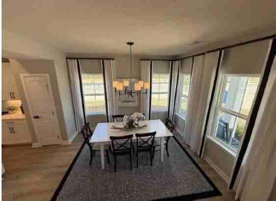 28 Crown St - Photo 6 of 11