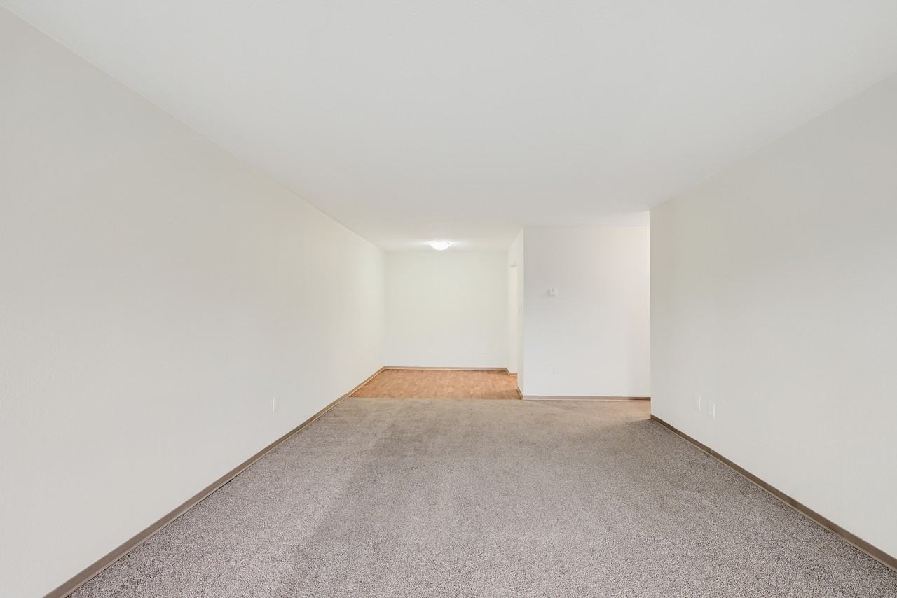 Pacific Village II Apartments - Photo 4 of 50