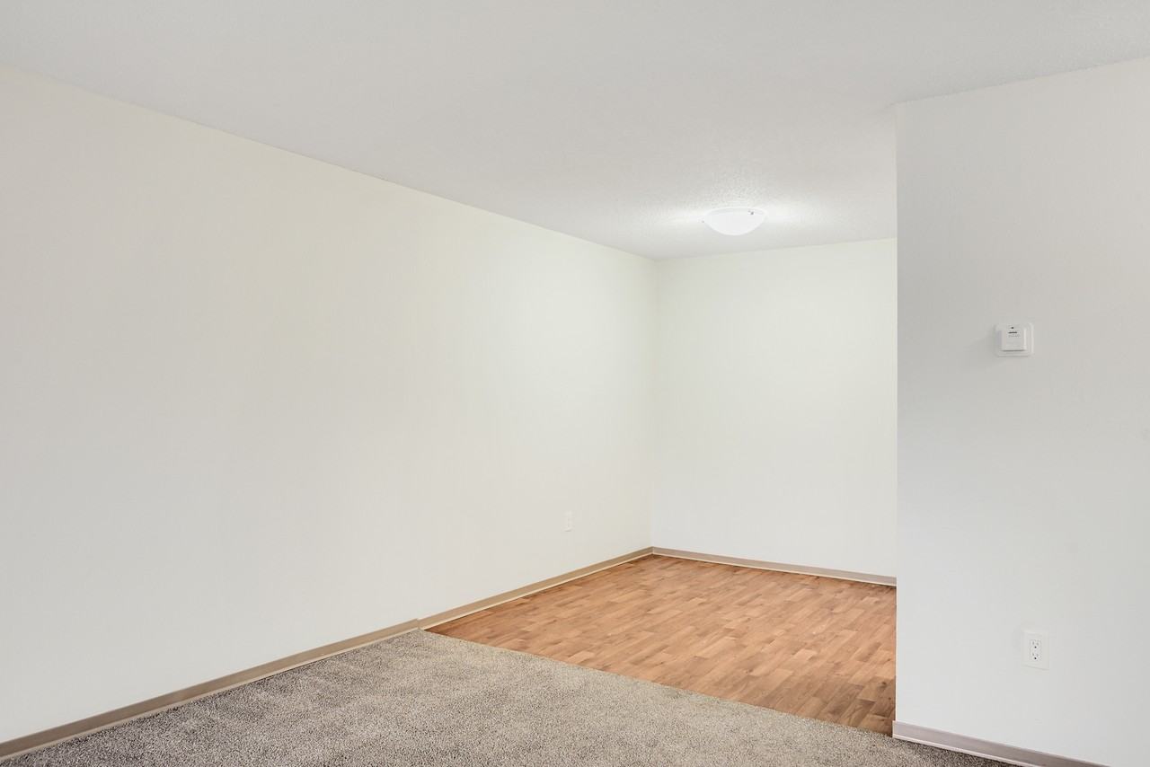 Pacific Village II Apartments - Photo 5 of 50