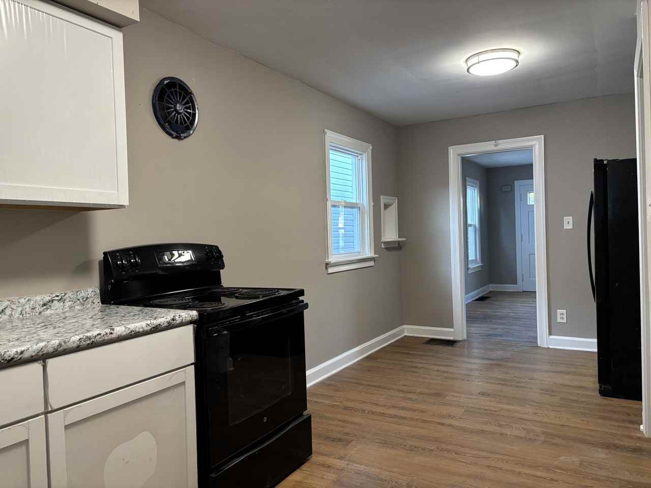 1223 Campbell Ave #1 - Photo 3 of 13