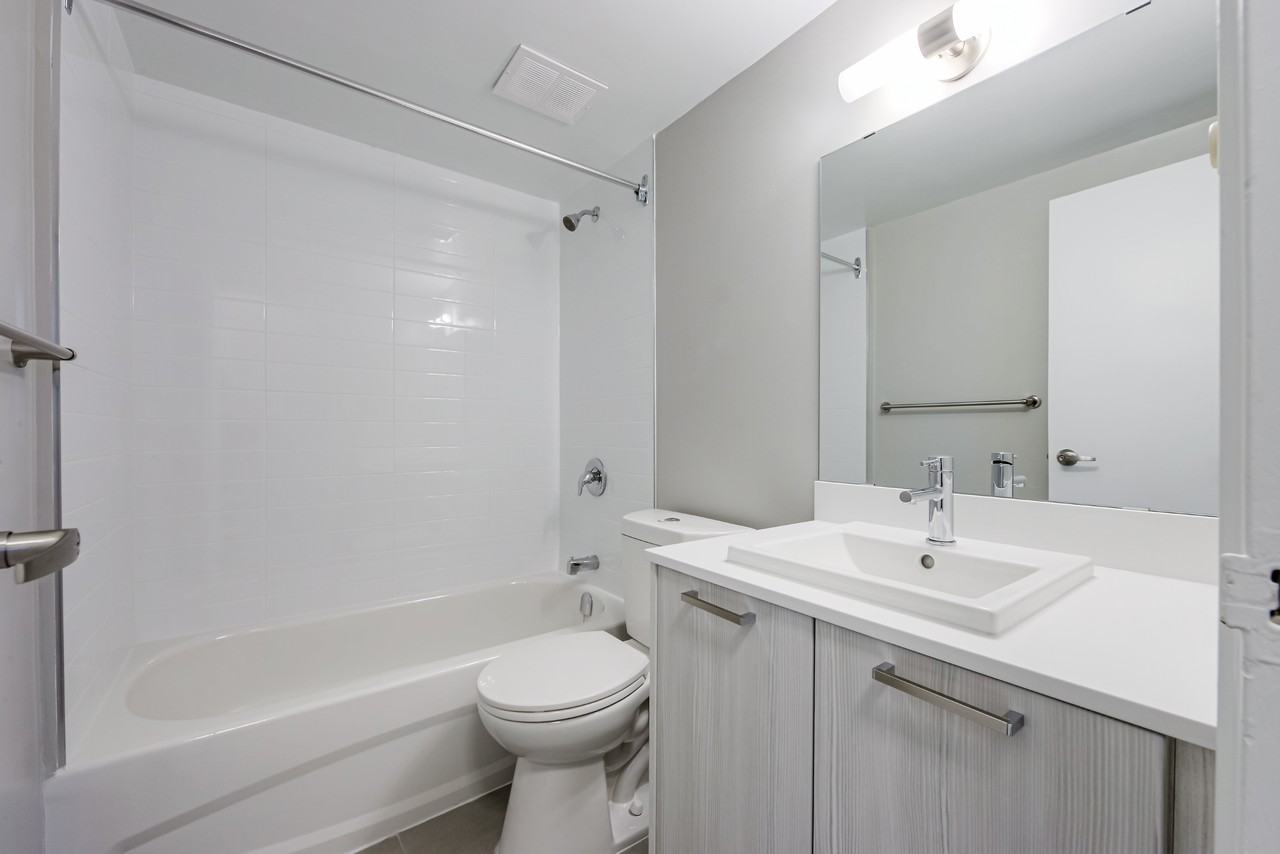 3171 Bathurst Street - Photo 2 of 9
