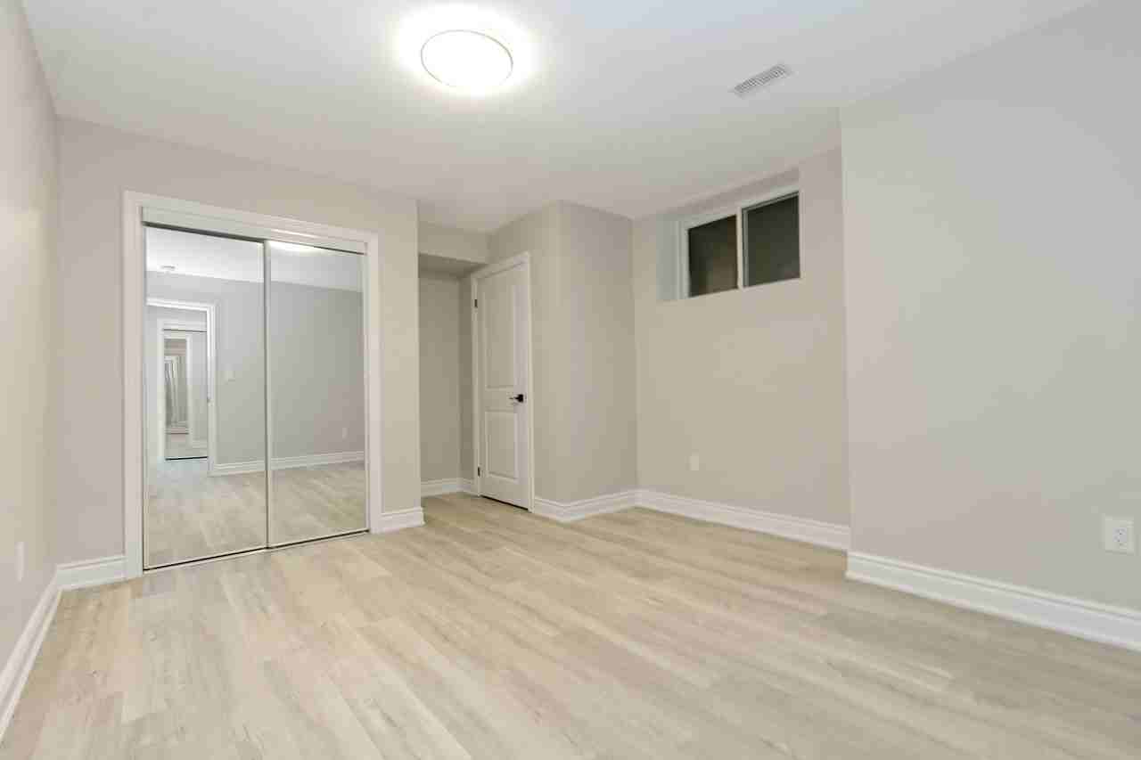 60 Bellisle Rd, Penetanguishene, ON L9M 0A3, Canada - Photo 7 of 17