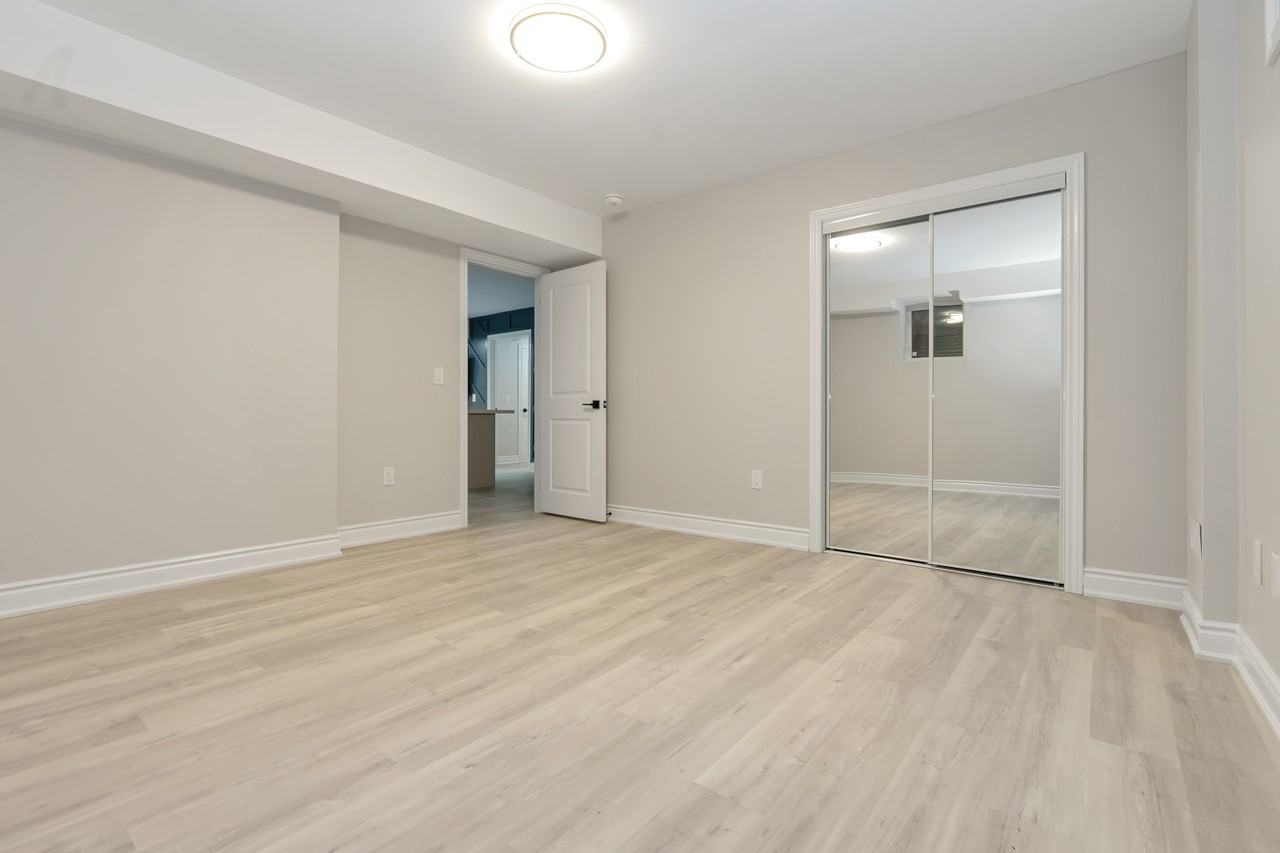 60 Bellisle Rd, Penetanguishene, ON L9M 0A3, Canada - Photo 5 of 17