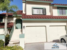 23 Lexington Lane West - Photo 1 of 1