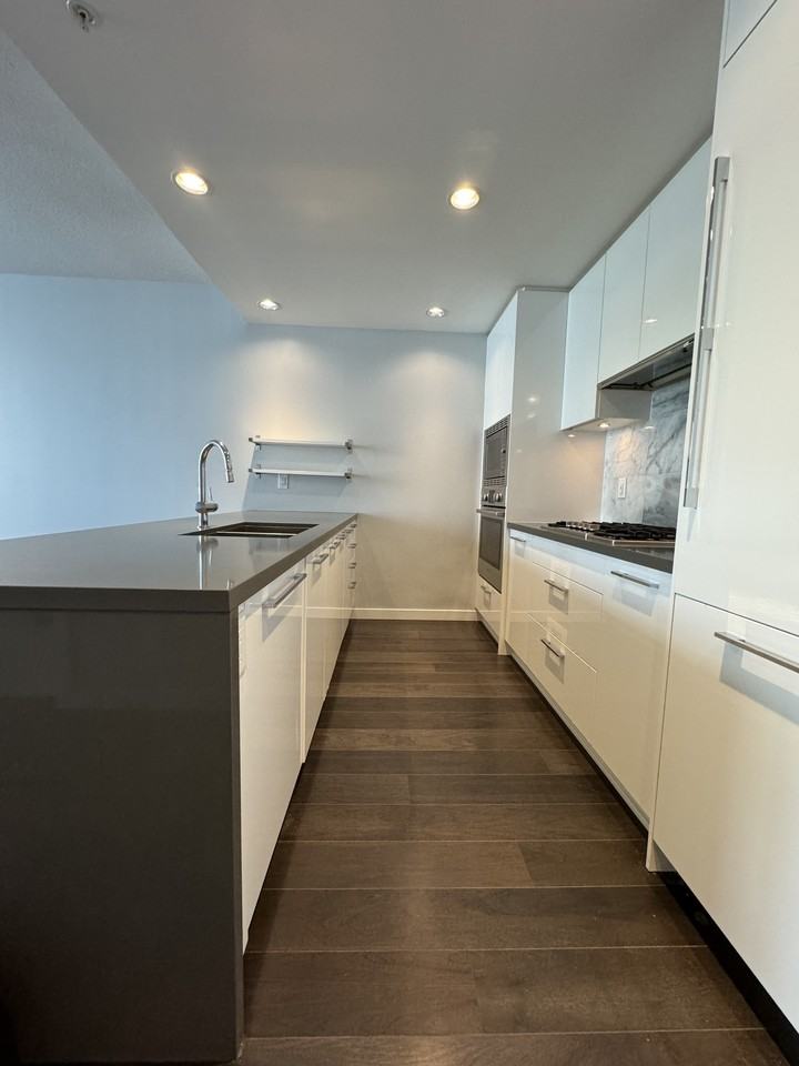 5628 Birney Ave - Photo 4 of 22