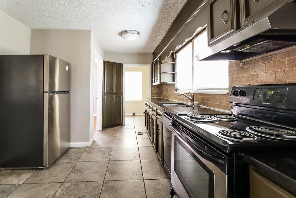 1204 Pratt Hwy - Photo 6 of 16