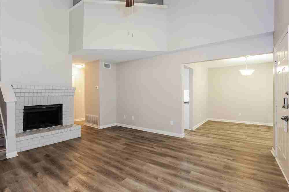 132 Callender Dr - Photo 6 of 17