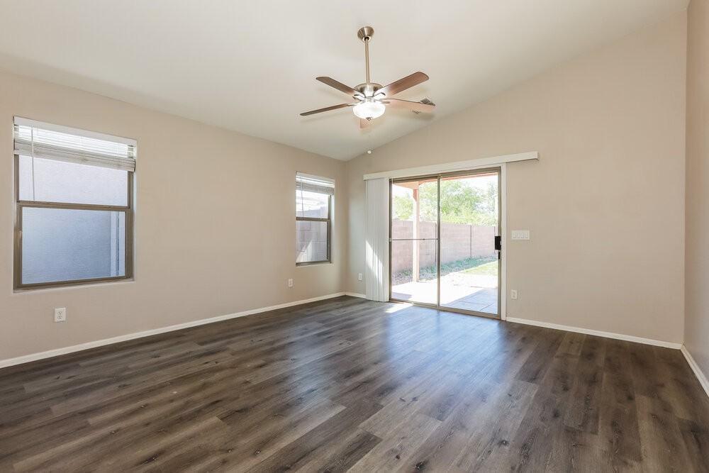 614 E Jeanne Ln - Photo 3 of 16