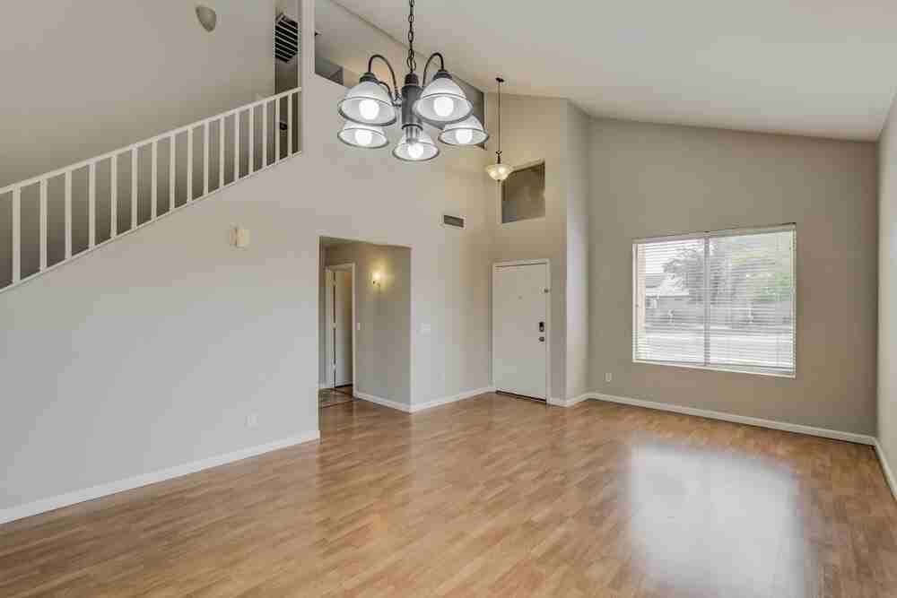 16206 N 162nd Dr - Photo 6 of 17