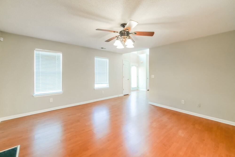 5442 Beaver Lake Dr - Photo 6 of 17