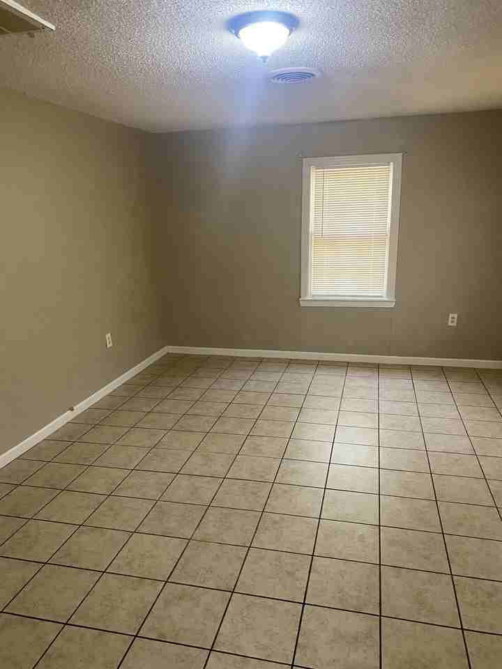 110 E Texas Ave #1 - Photo 3 of 7