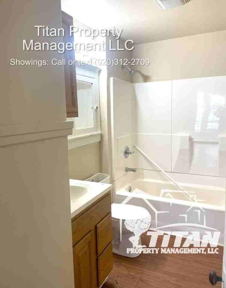 416 Merritt Ave #2 - Photo 7 of 7