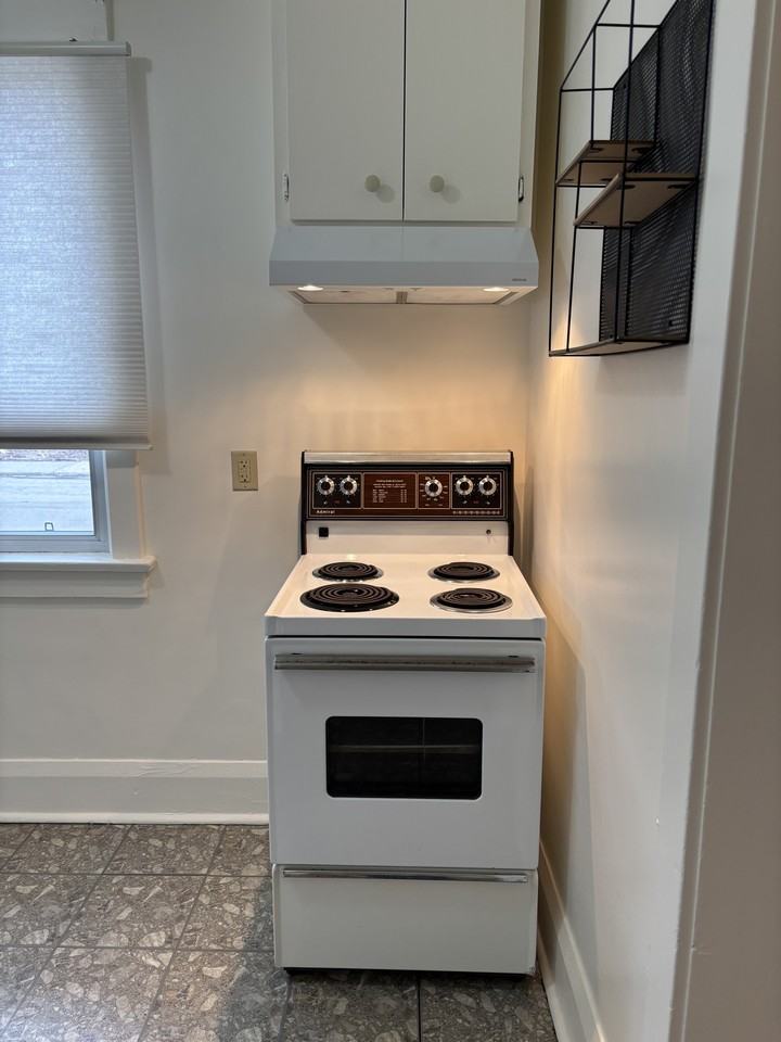 550A Durie Street - Photo 5 of 14